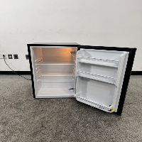 Hisense Undercounter Refrigerator image 2